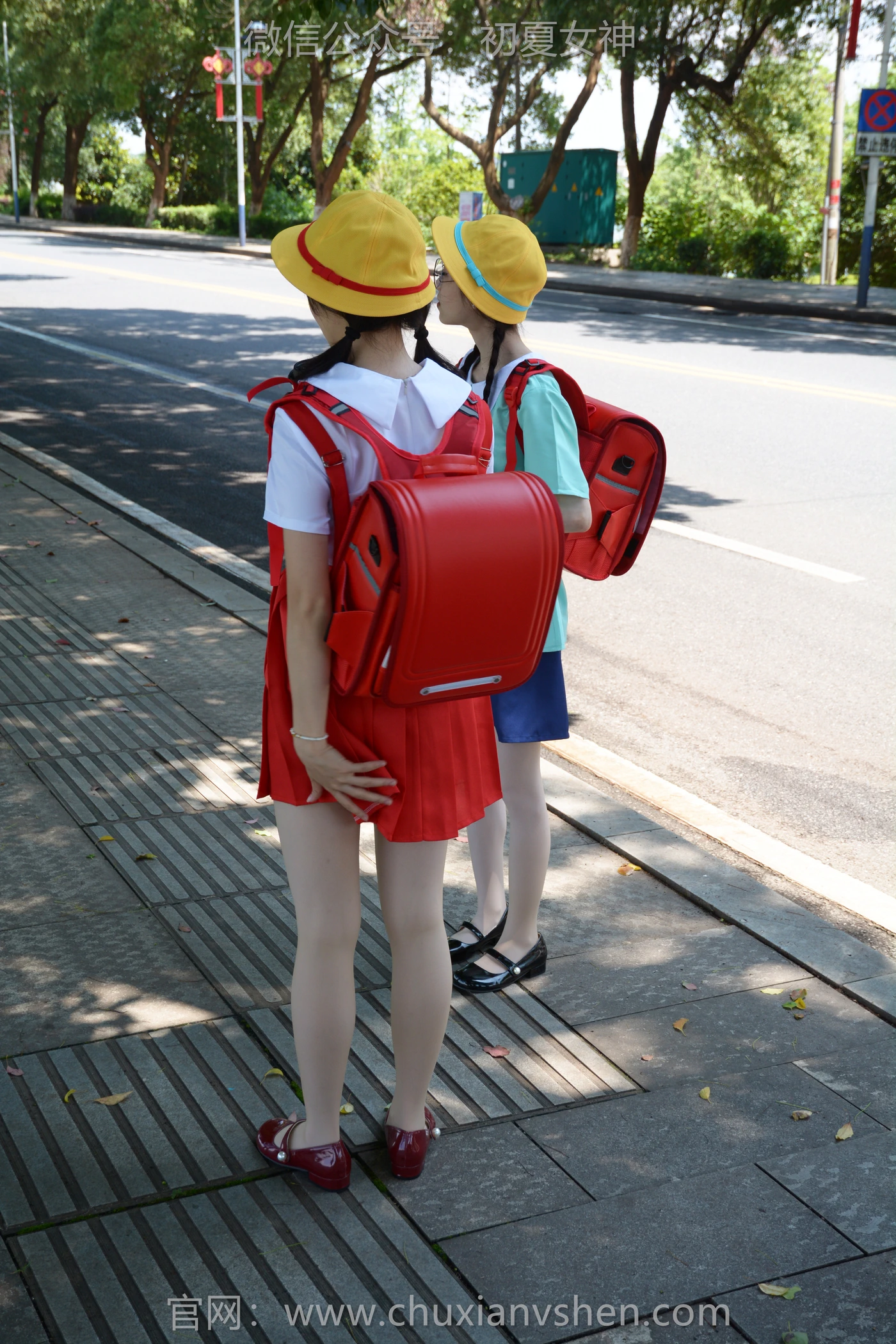 初夏女神 NO.251 柒柒、双双~《丸子vs小玉》大家的童年有她们吗