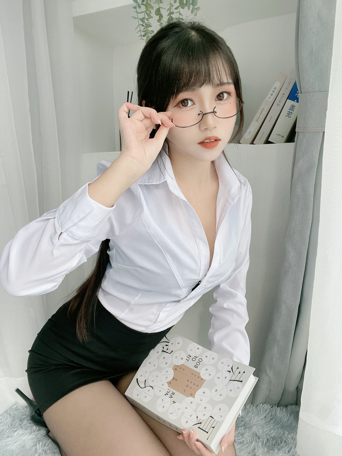 不呆猫 NO.071 黑丝包臀OL