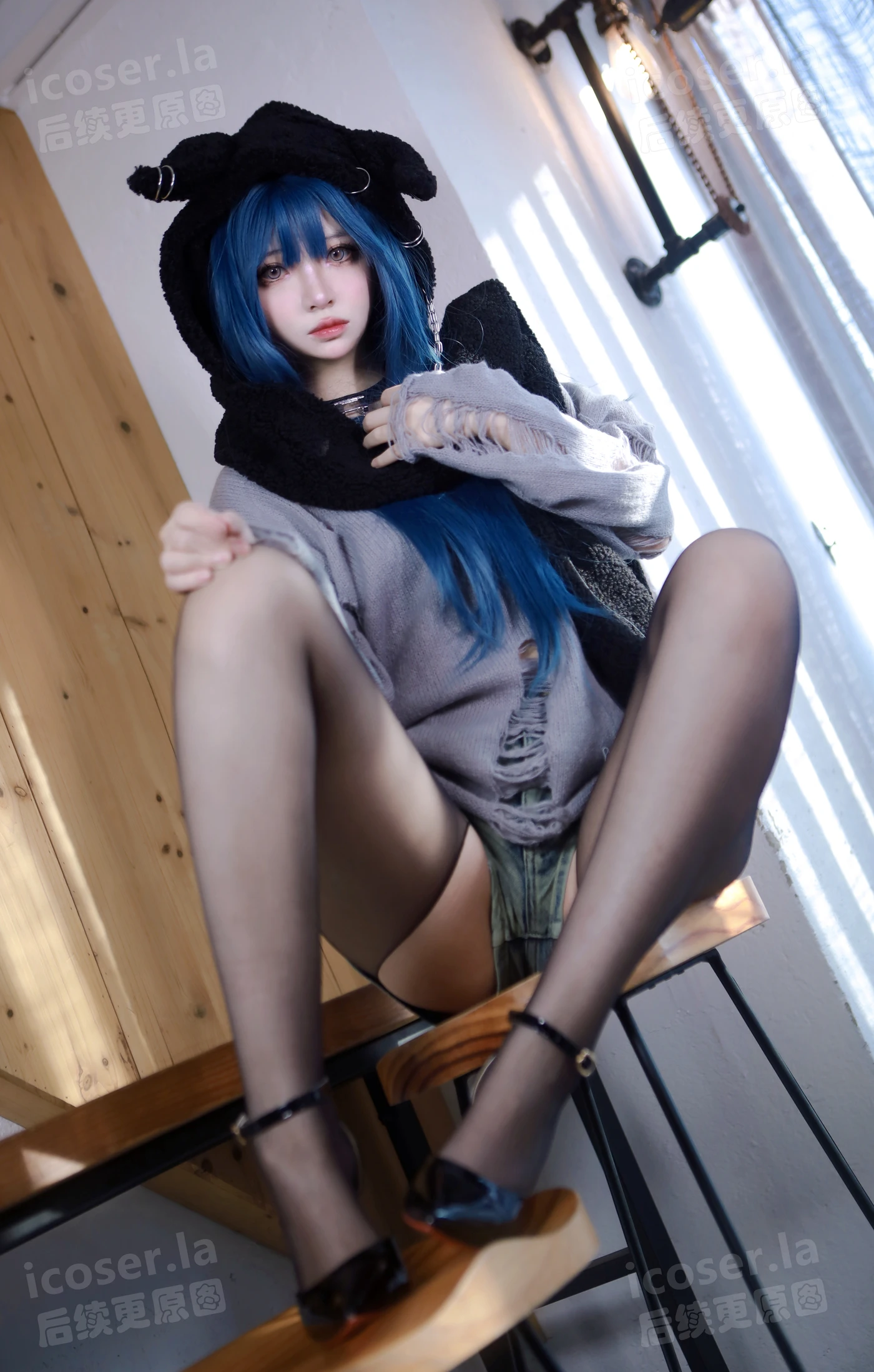 疯猫ss NO.230 开档黑丝灰兔兔