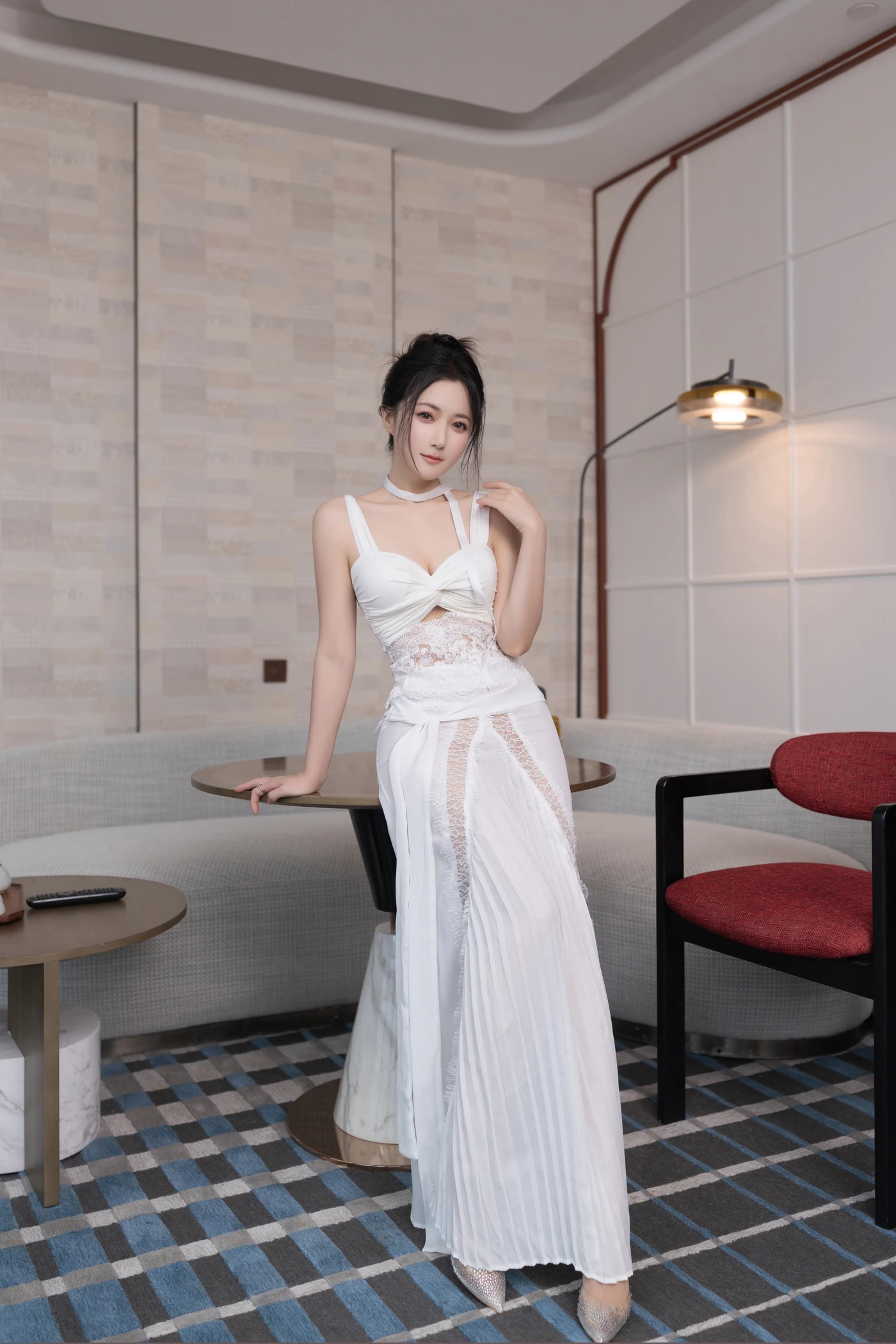 鱼子酱Fish NO.217 内购无水印 白裙跳蛋