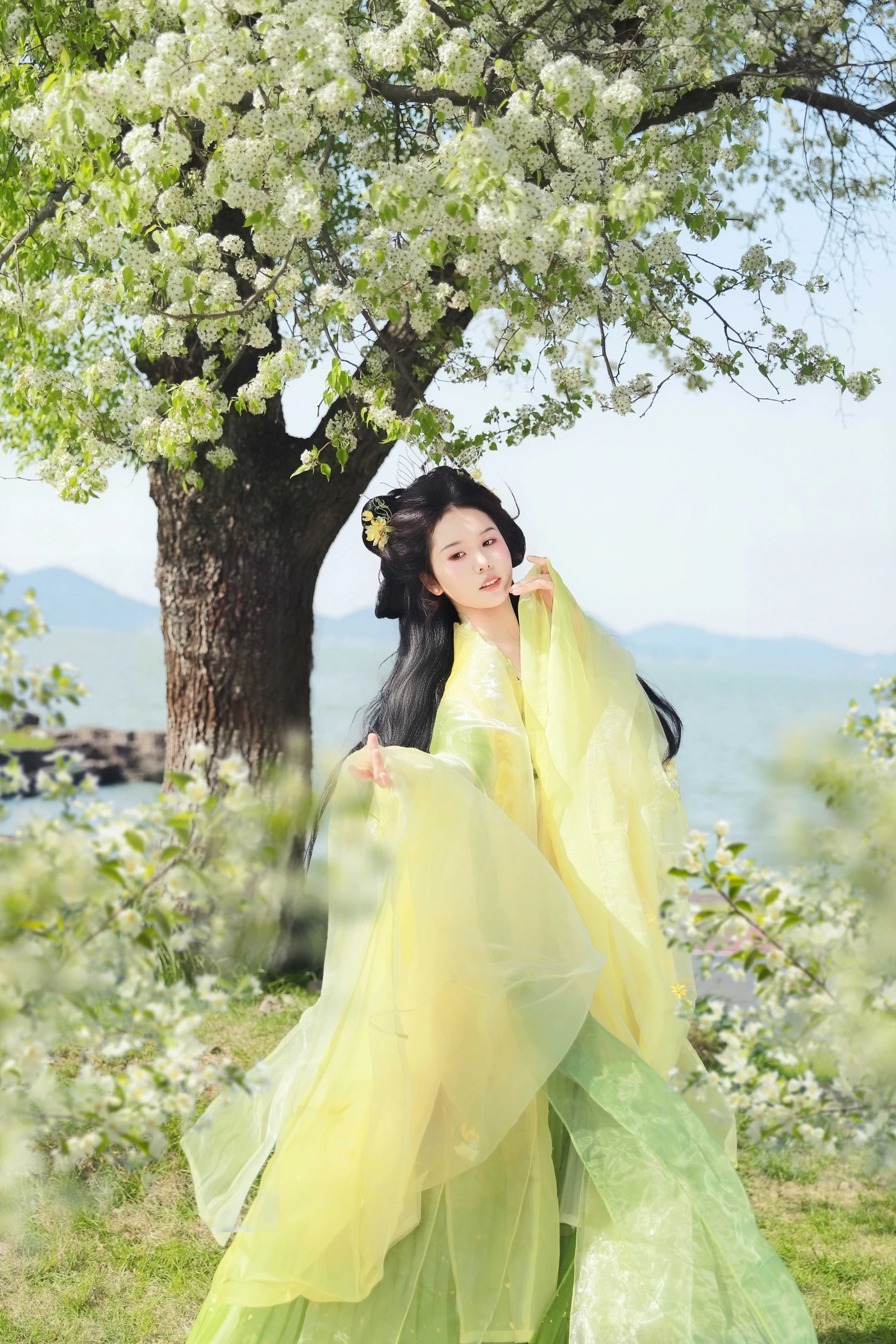 [YITUYU艺图语] 2025.08.08 梨花开 憨憨婷…