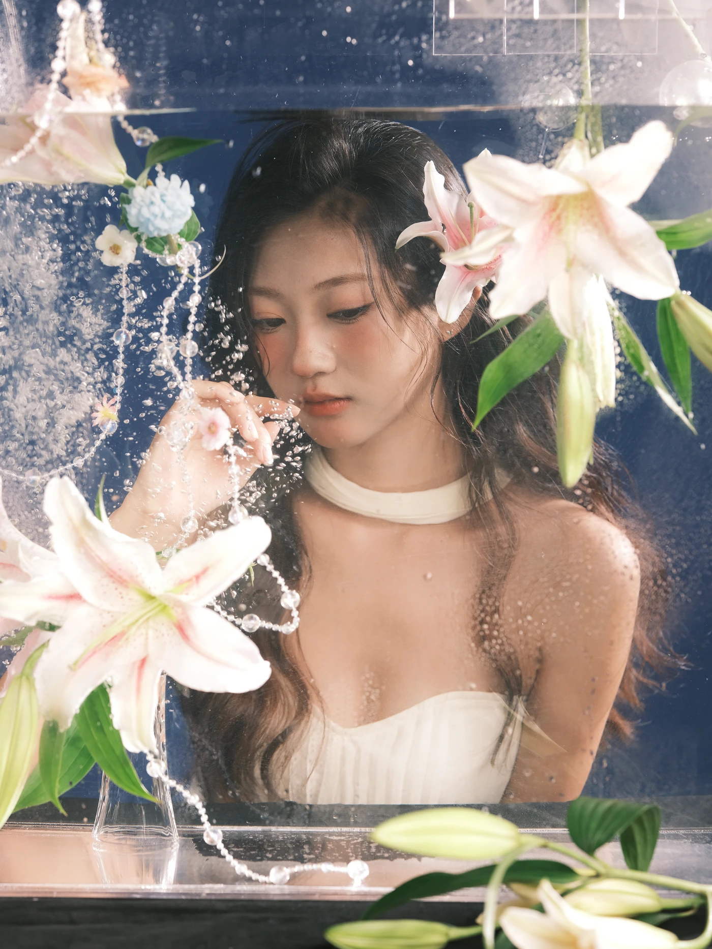 [YITUYU艺图语] 2025.08.12 水中花梦 鲨鱼牙