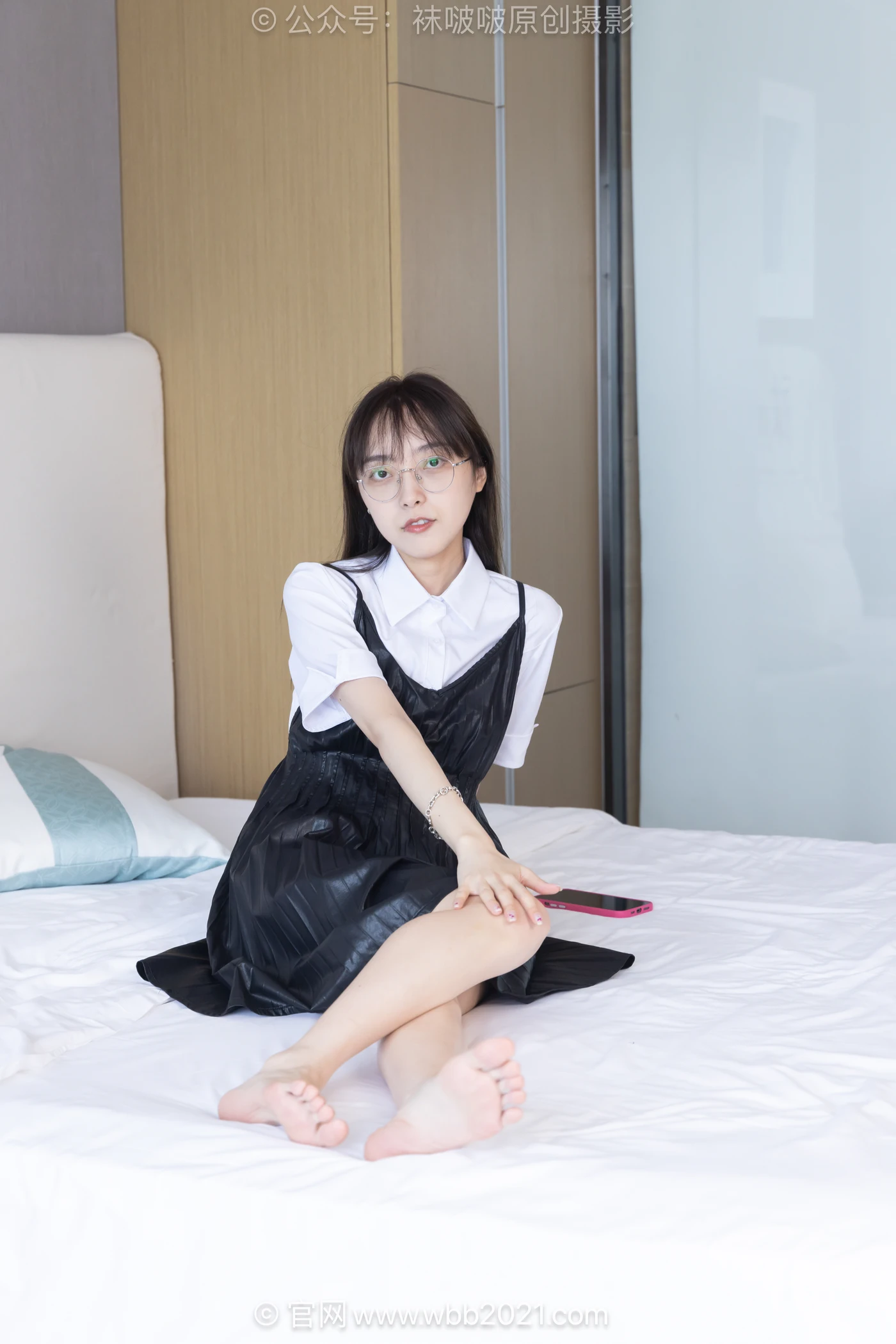 [BoBoSocks袜啵啵] NO.630 稚予-高跟长靴、高跟鞋、薄灰丝黑丝、裸足