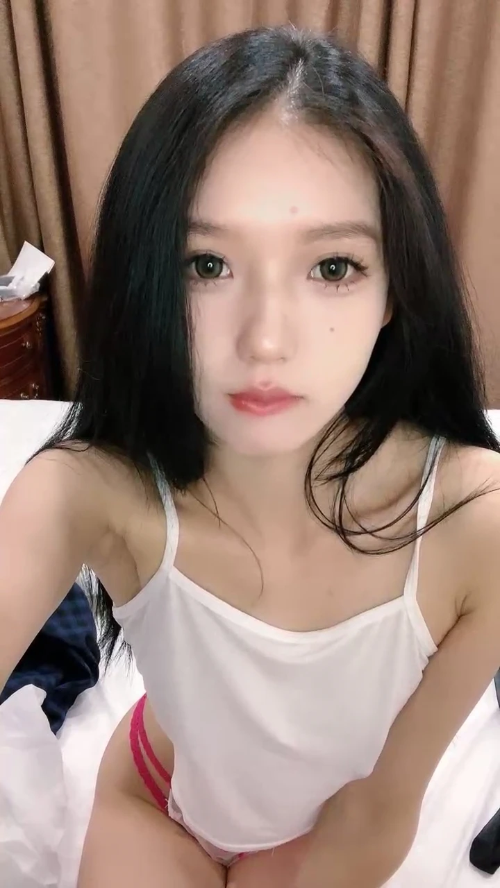 福利姬 NO.303 lucy_1811 - Stripchat主播 各种情趣丝袜付费视频合集 Ep.02