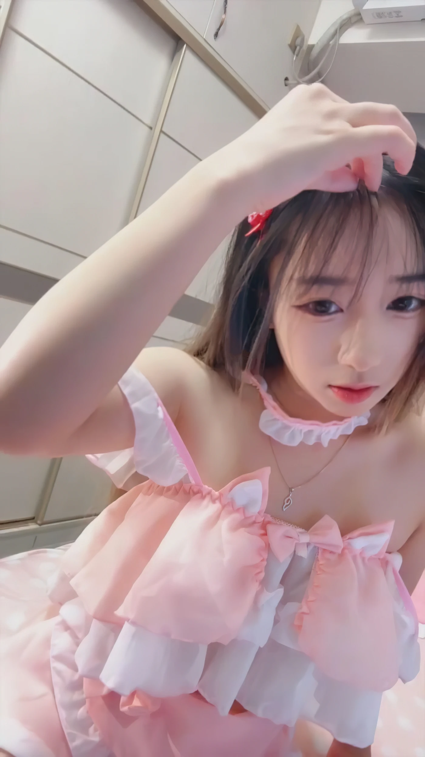 福利姬 NO.346 页页 - 粉嫩校花