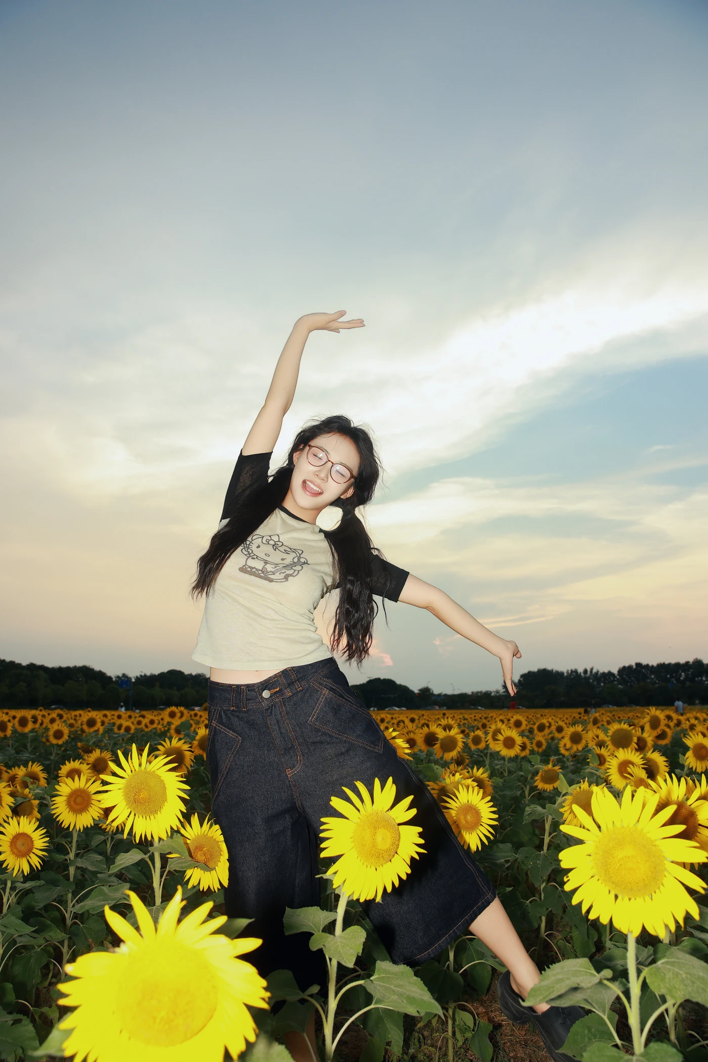 [YITUYU艺图语] 2025.09.04 向日葵花海 ivvvv