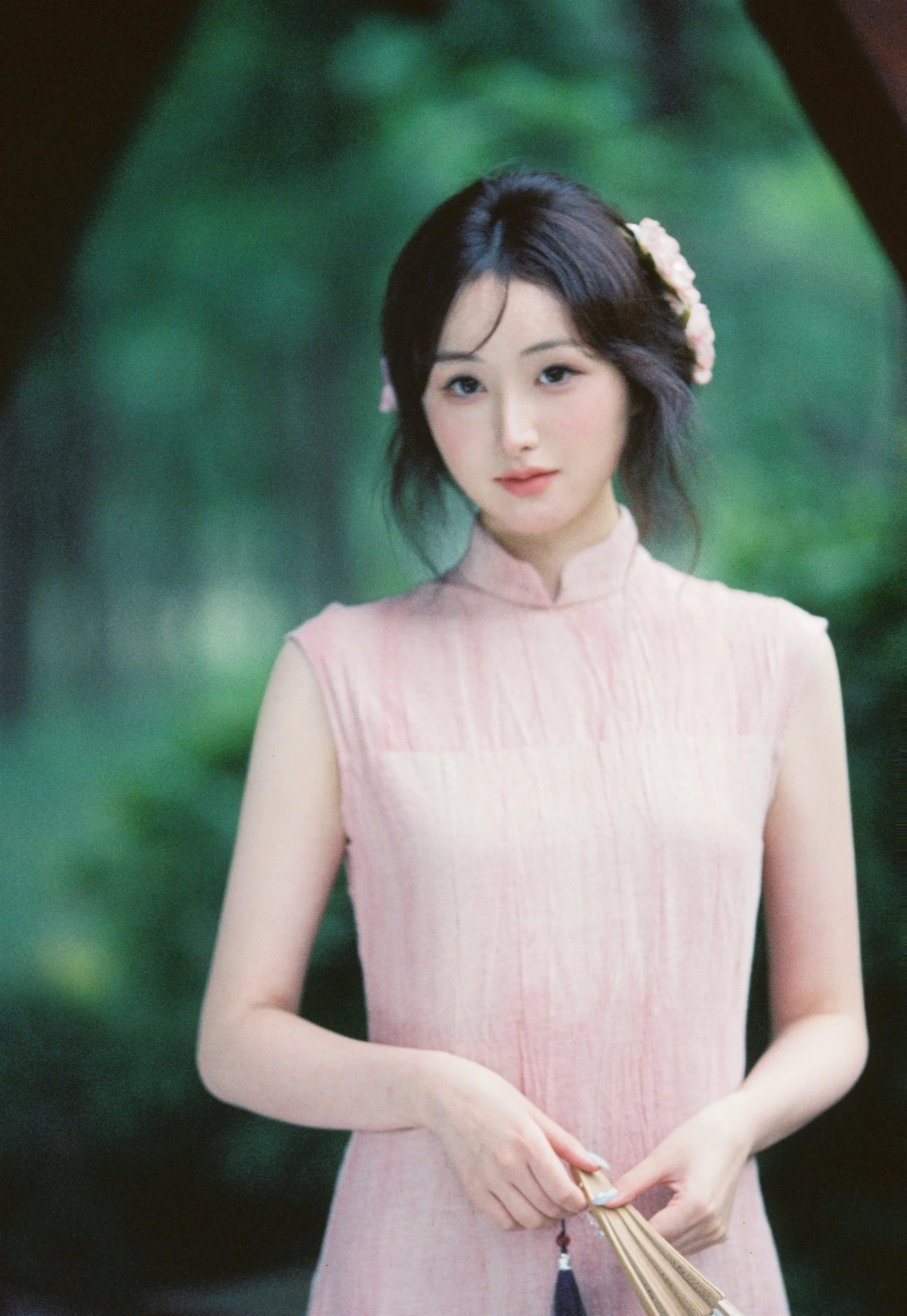 [YITUYU艺图语] 2025.09.10 往事流转在你眼眸 山山花桃